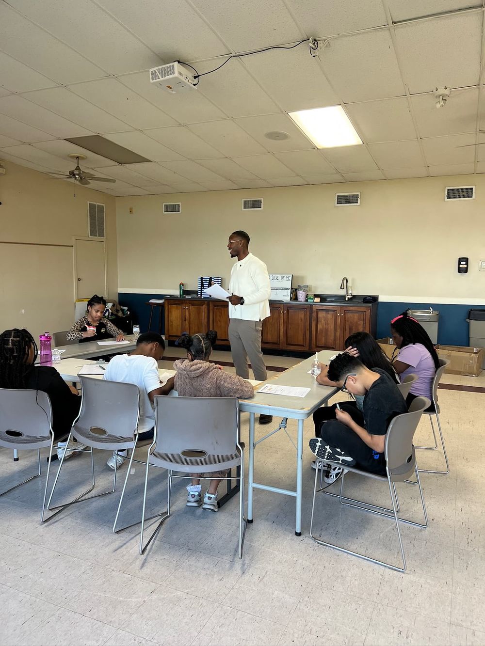 Anthony Jackson leading a workshop with students